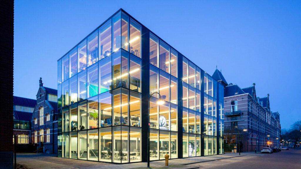 Glass facad